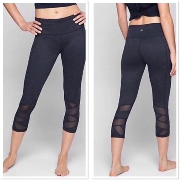 Athleta Mantra Mesh Capri Leggings in Black - Picture 2 of 8